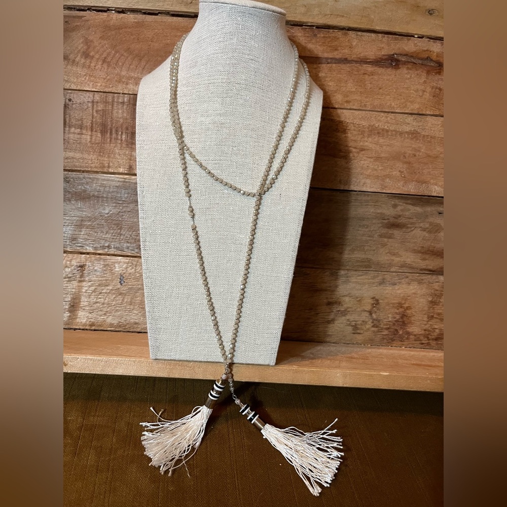 Cream crystal necklace with white tassels